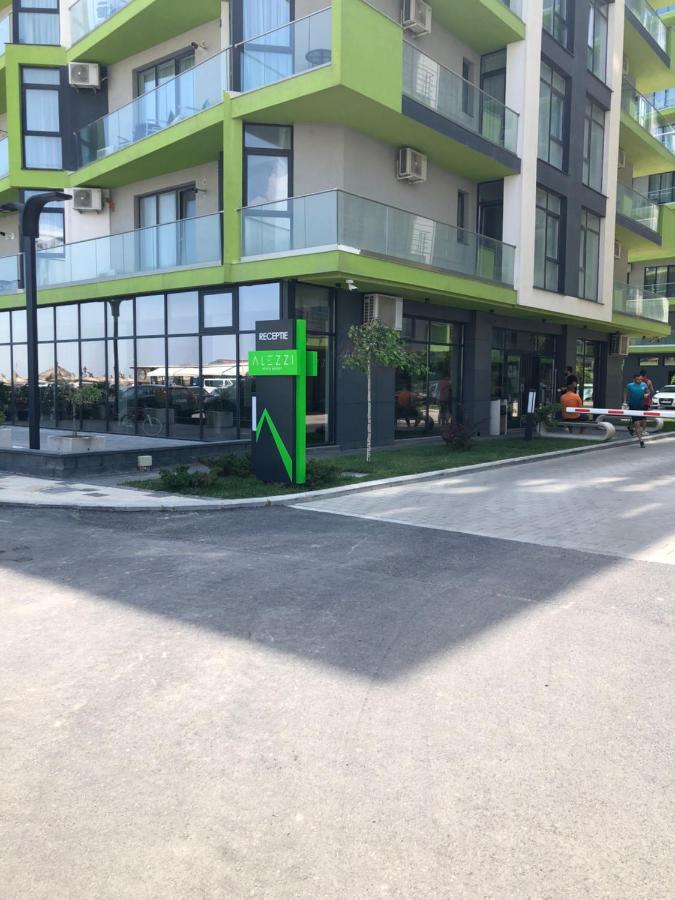 Baby Sea View And Pools Apartment- Mamaia Beach Resort Năvodari Zewnętrze zdjęcie