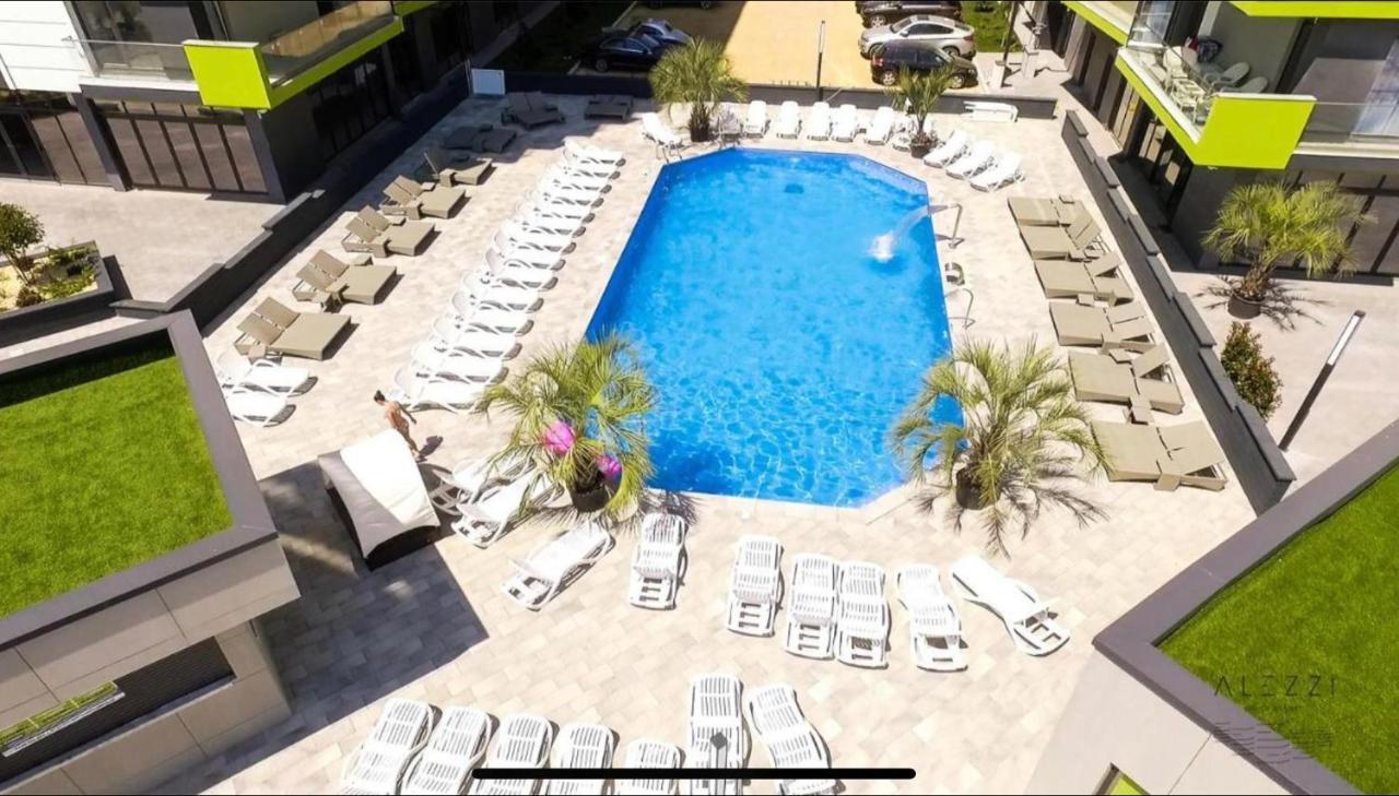 Baby Sea View And Pools Apartment- Mamaia Beach Resort Năvodari Zewnętrze zdjęcie