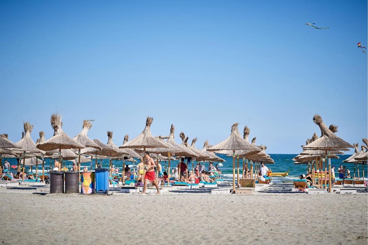 Baby Sea View And Pools Apartment- Mamaia Beach Resort Năvodari Zewnętrze zdjęcie