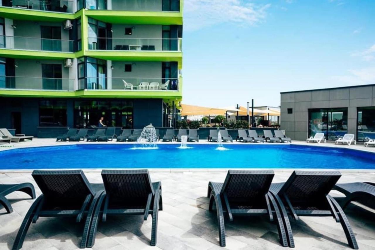 Baby Sea View And Pools Apartment- Mamaia Beach Resort Năvodari Zewnętrze zdjęcie